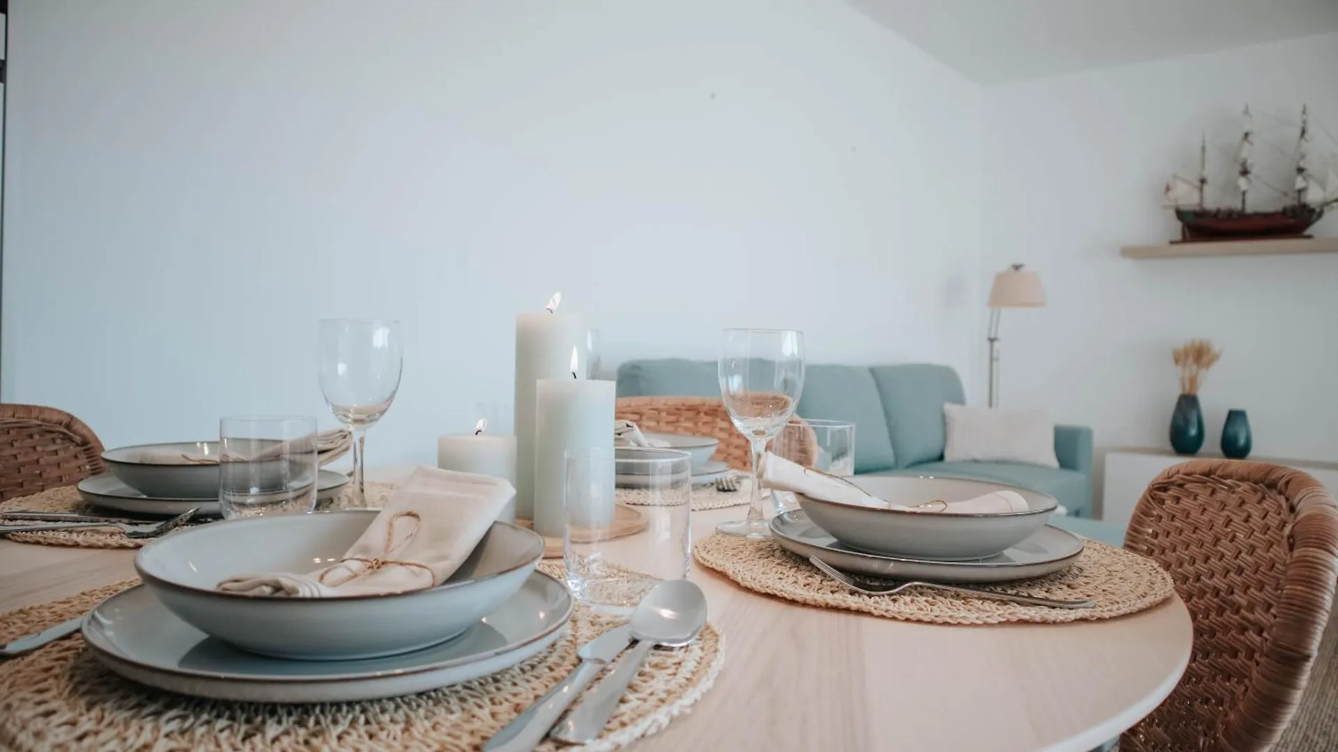 Daire Nieuw Appartement Nabij Het Strand Met Privegarage Oostende Belçika